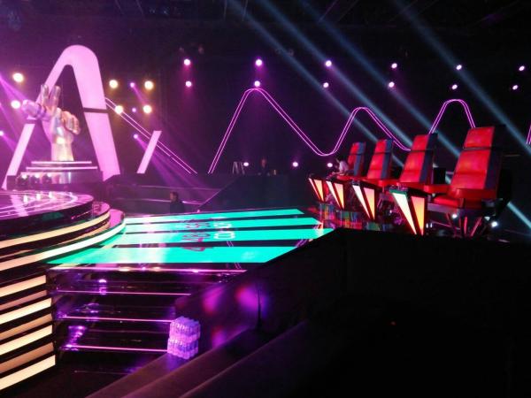 ผลงาน Gio Maxx