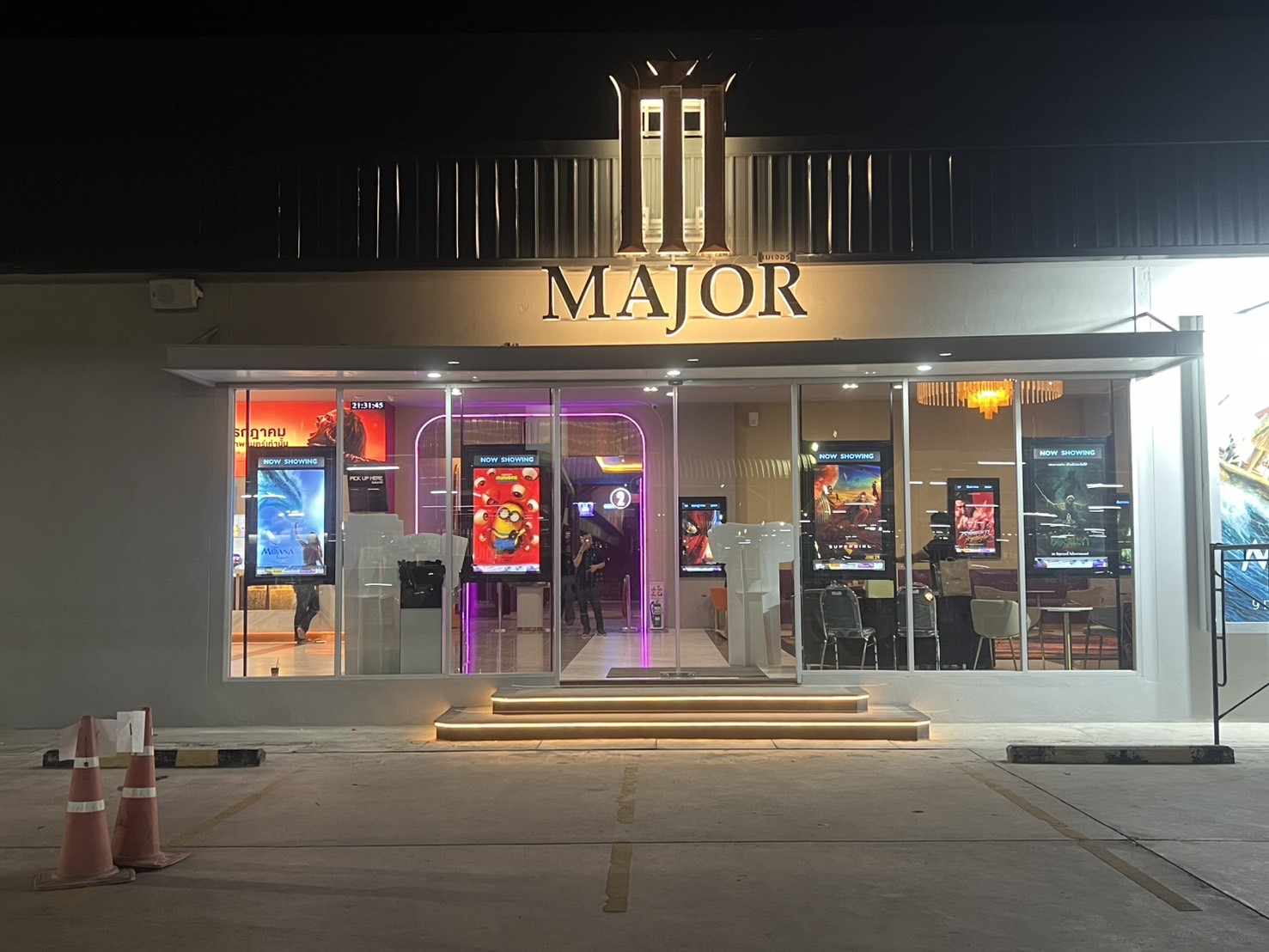 MAJOR CHAINAT-MAKRO